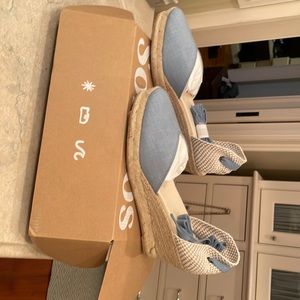 Solids Lyon Wedge Espadrille,sky blue size 10 medium width